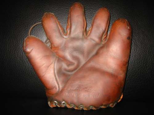 Babe Ruth Reach Front